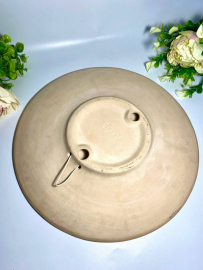 Коллекционная настенная тарелка Львовская ЛСФ 1960-70гг. Керамика с ручной росписью. Винтаж, СССР. Картинка 3